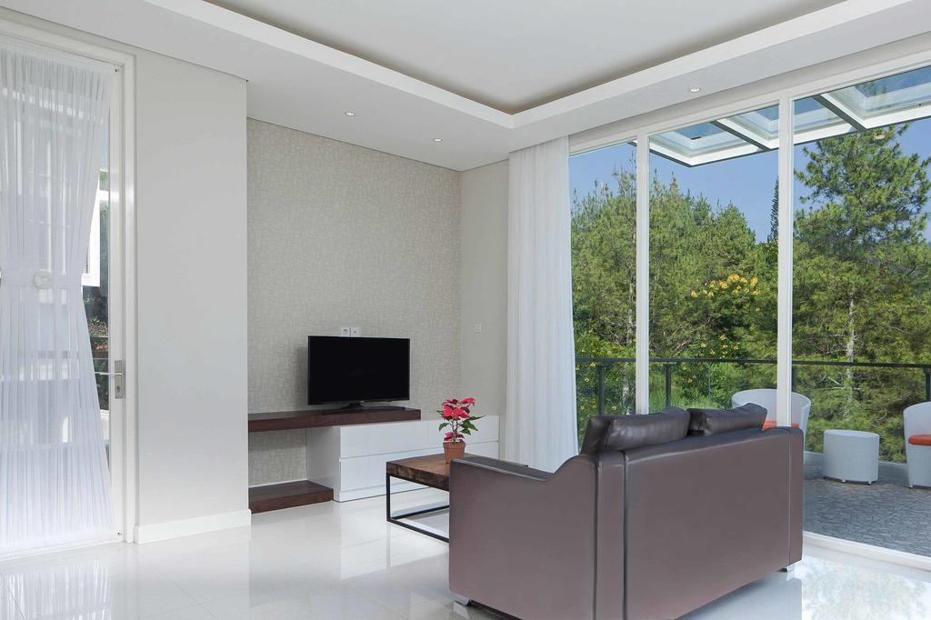 Azcarya Villa Batu  Zewnętrze zdjęcie